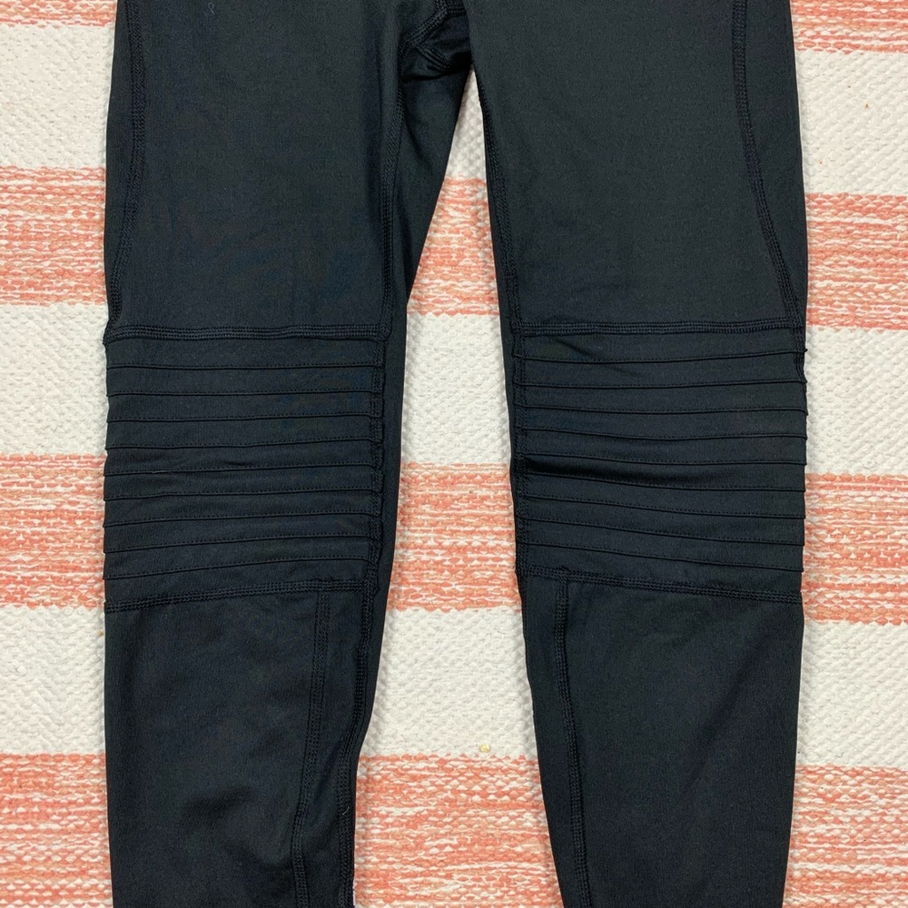 Black Leggings Shape Activewear Caviar Camo View 5